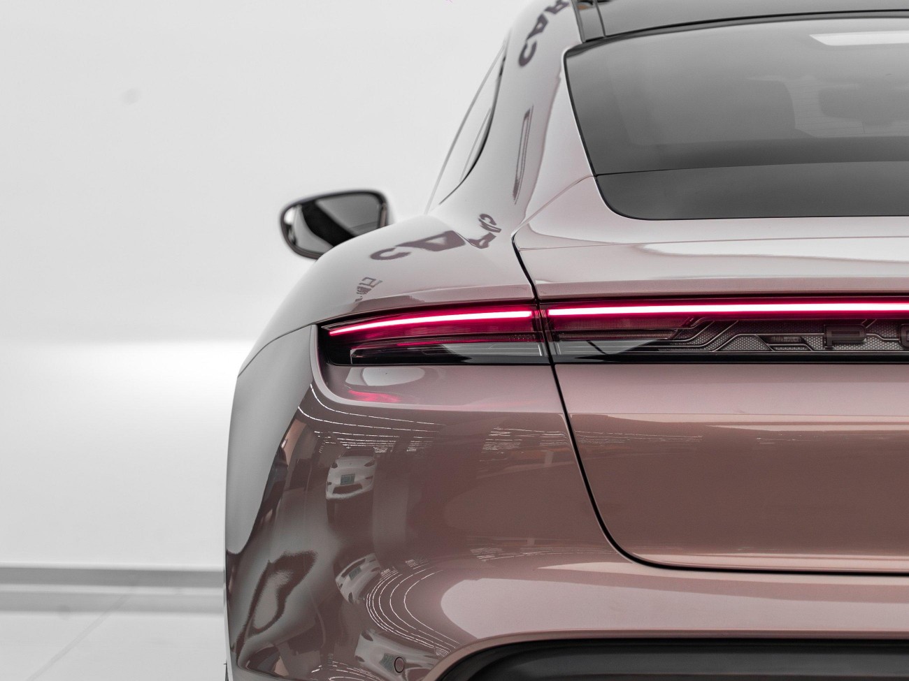 Porsche Taycan 2023