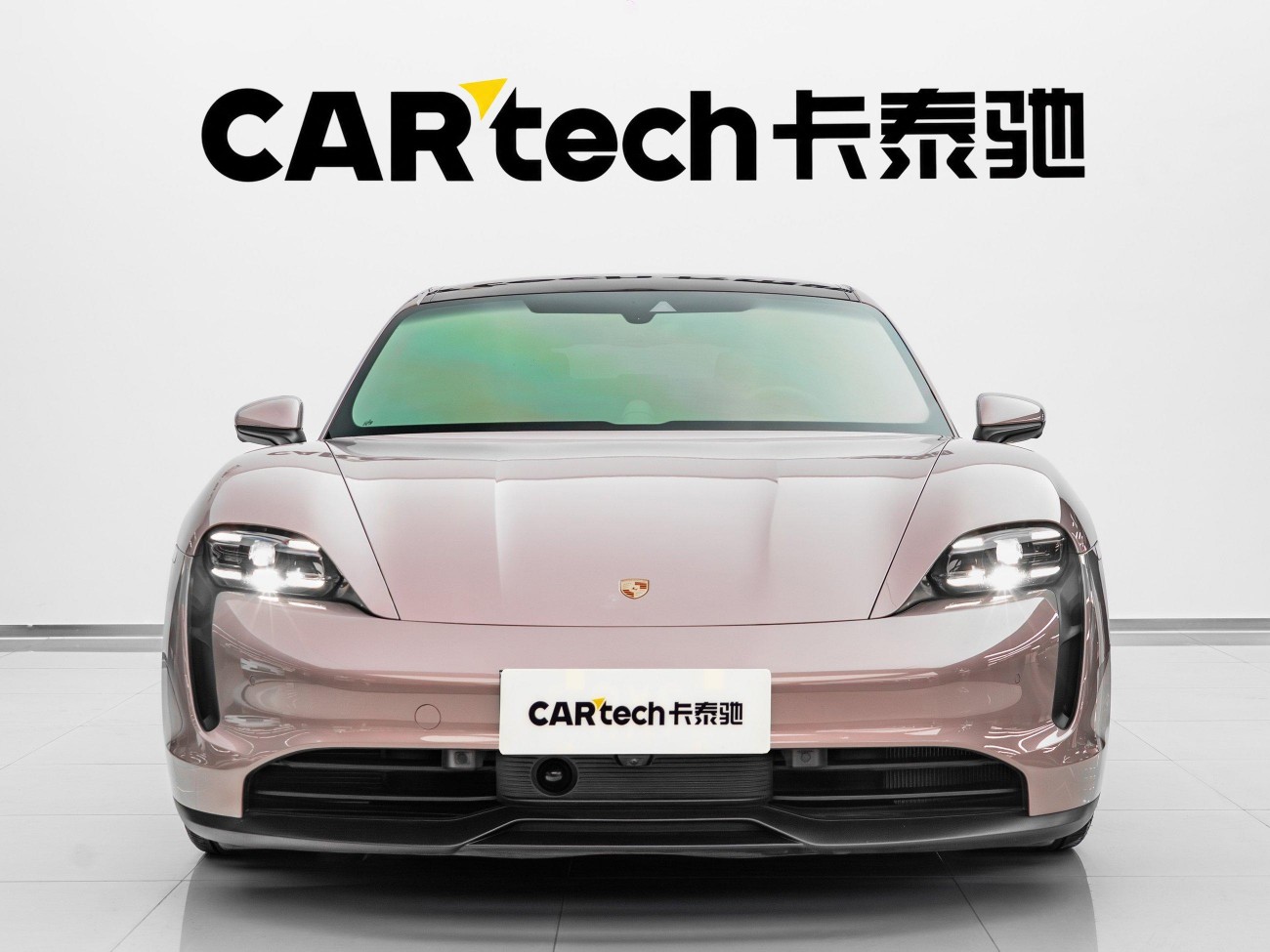 Porsche Taycan 2023