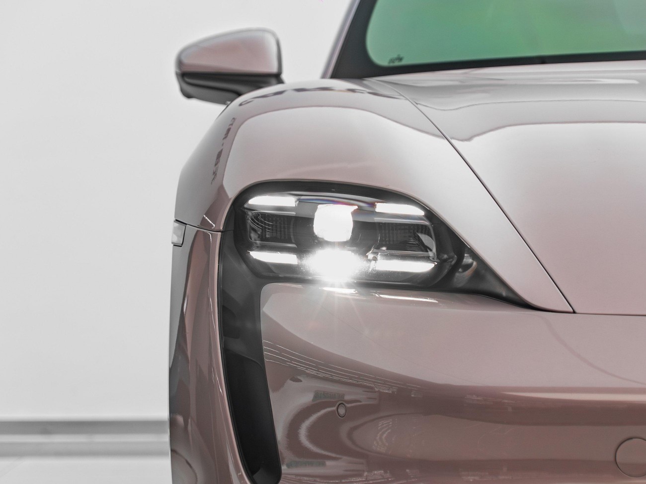 Porsche Taycan 2023