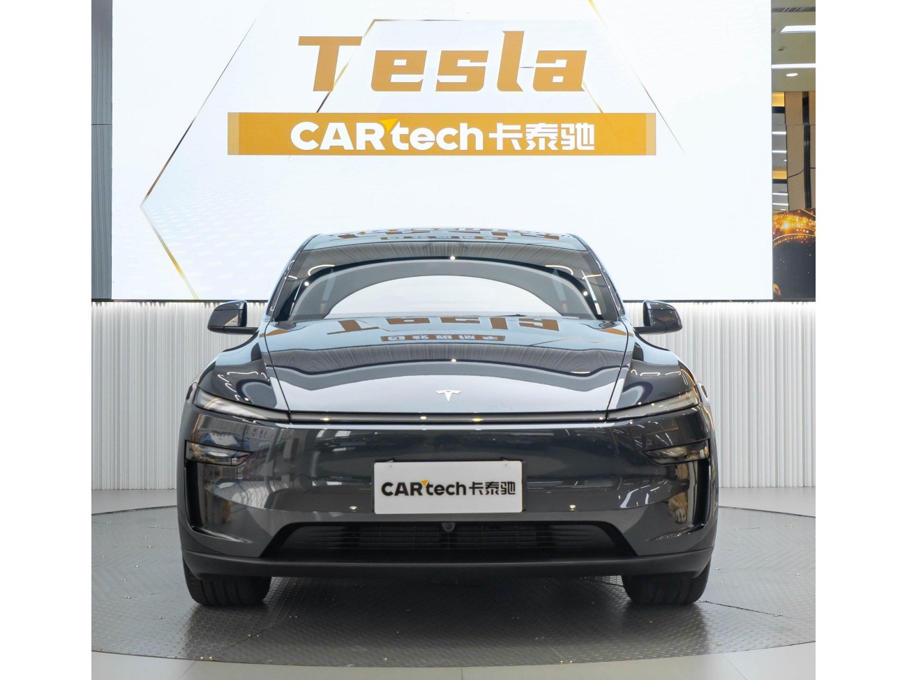 Tesla Model Y 2026