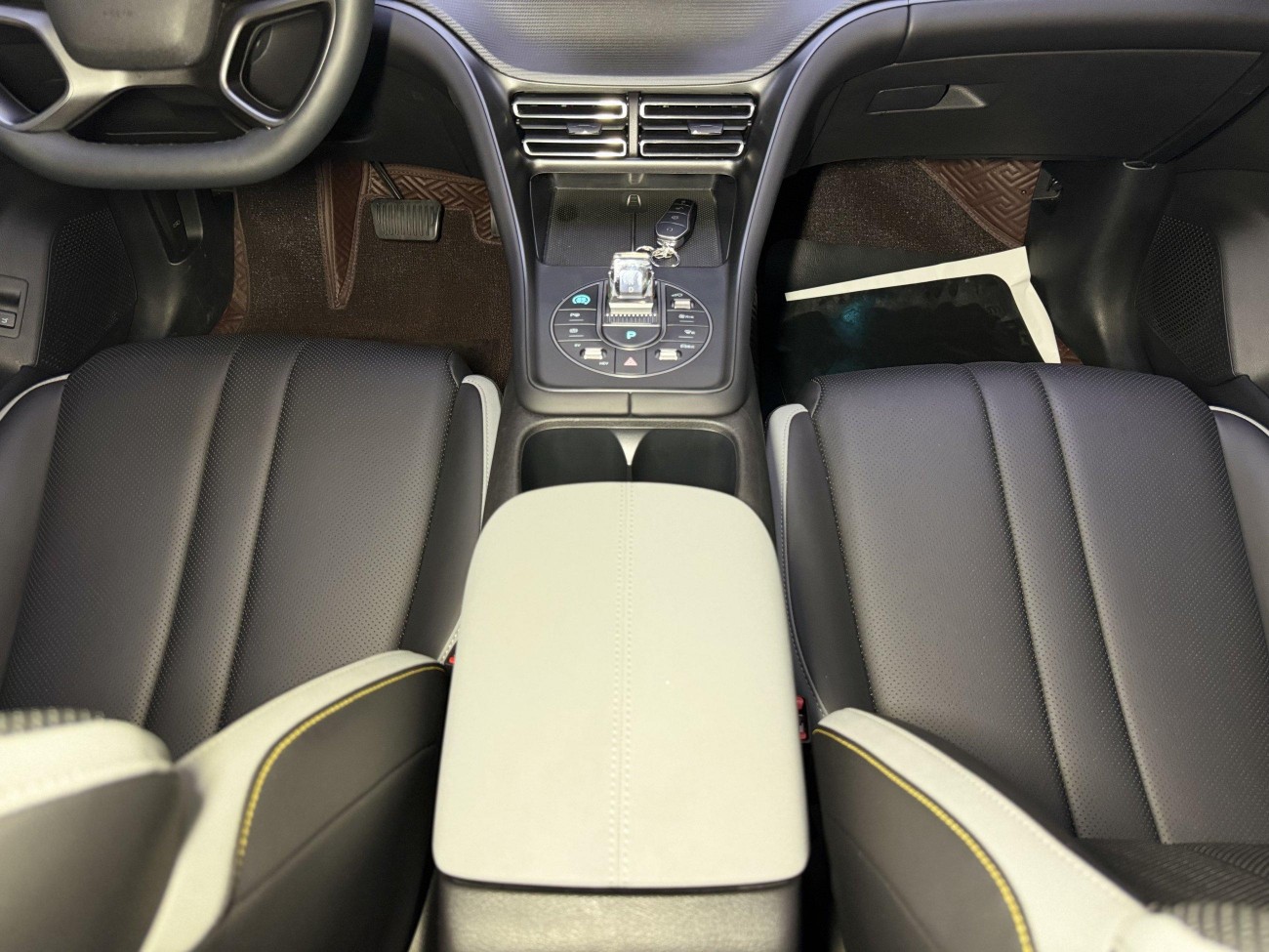 BYD HiAce 2025