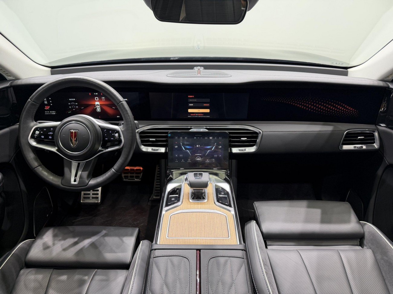 Hongqi E-HS9 2023