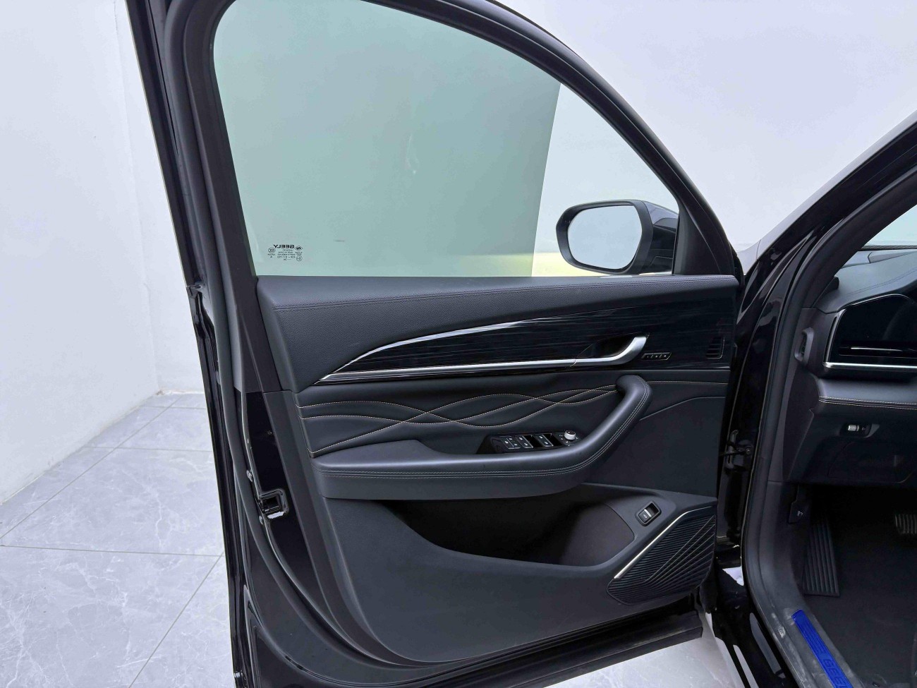 Geely Xingyue L 2024