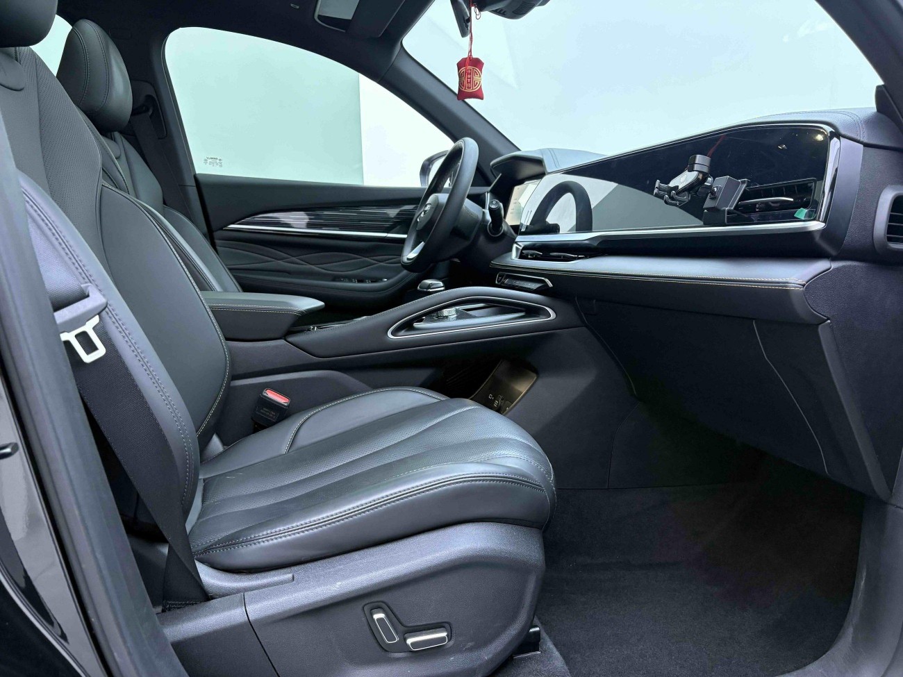 Geely Xingyue L 2024