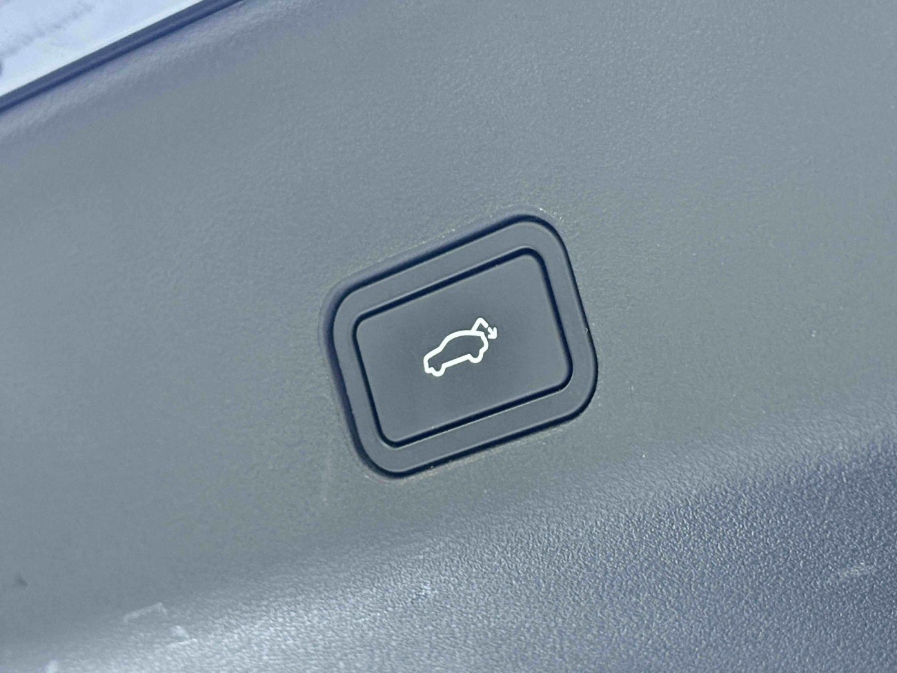 Geely Xingyue L 2024