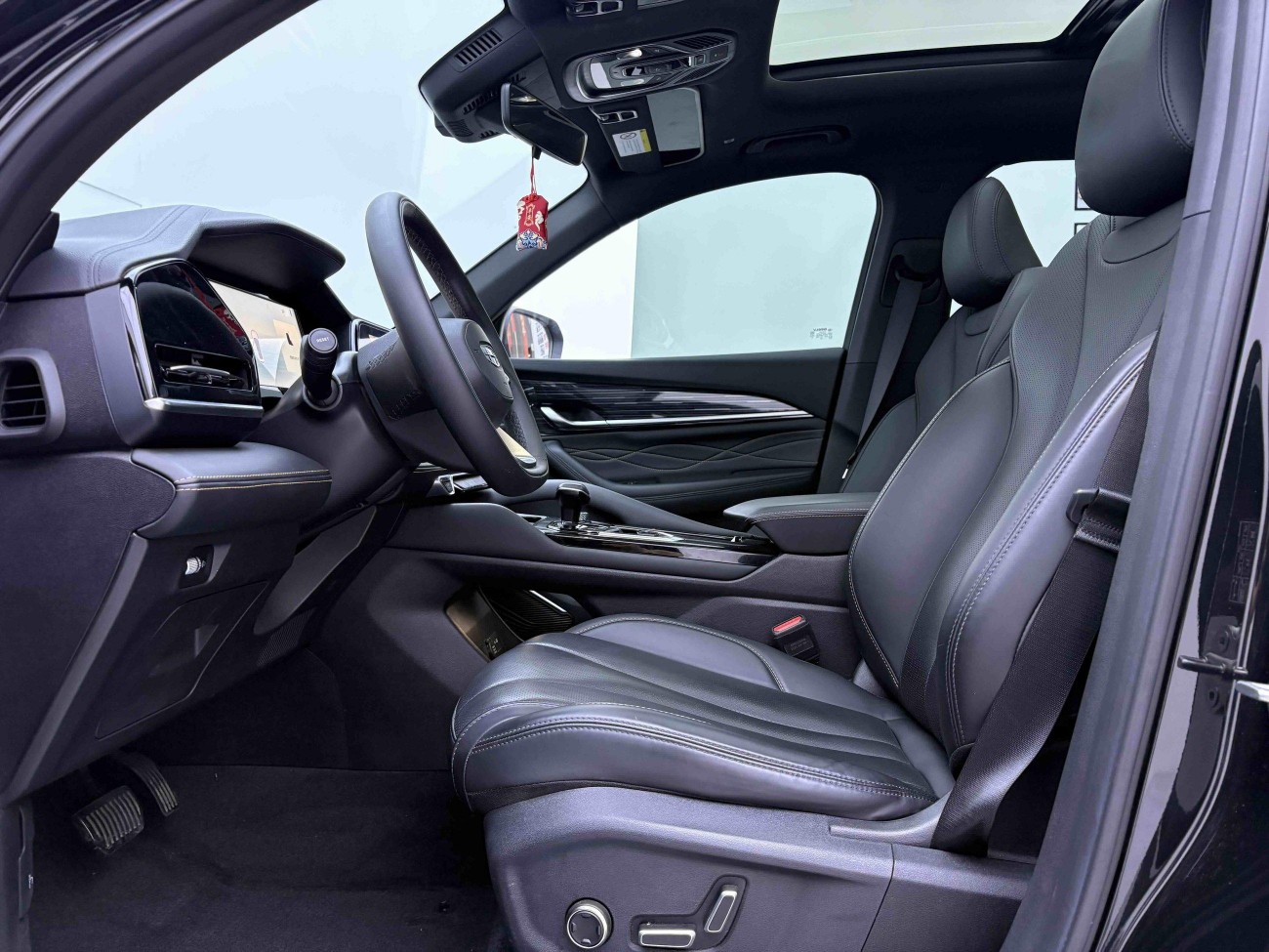Geely Xingyue L 2024
