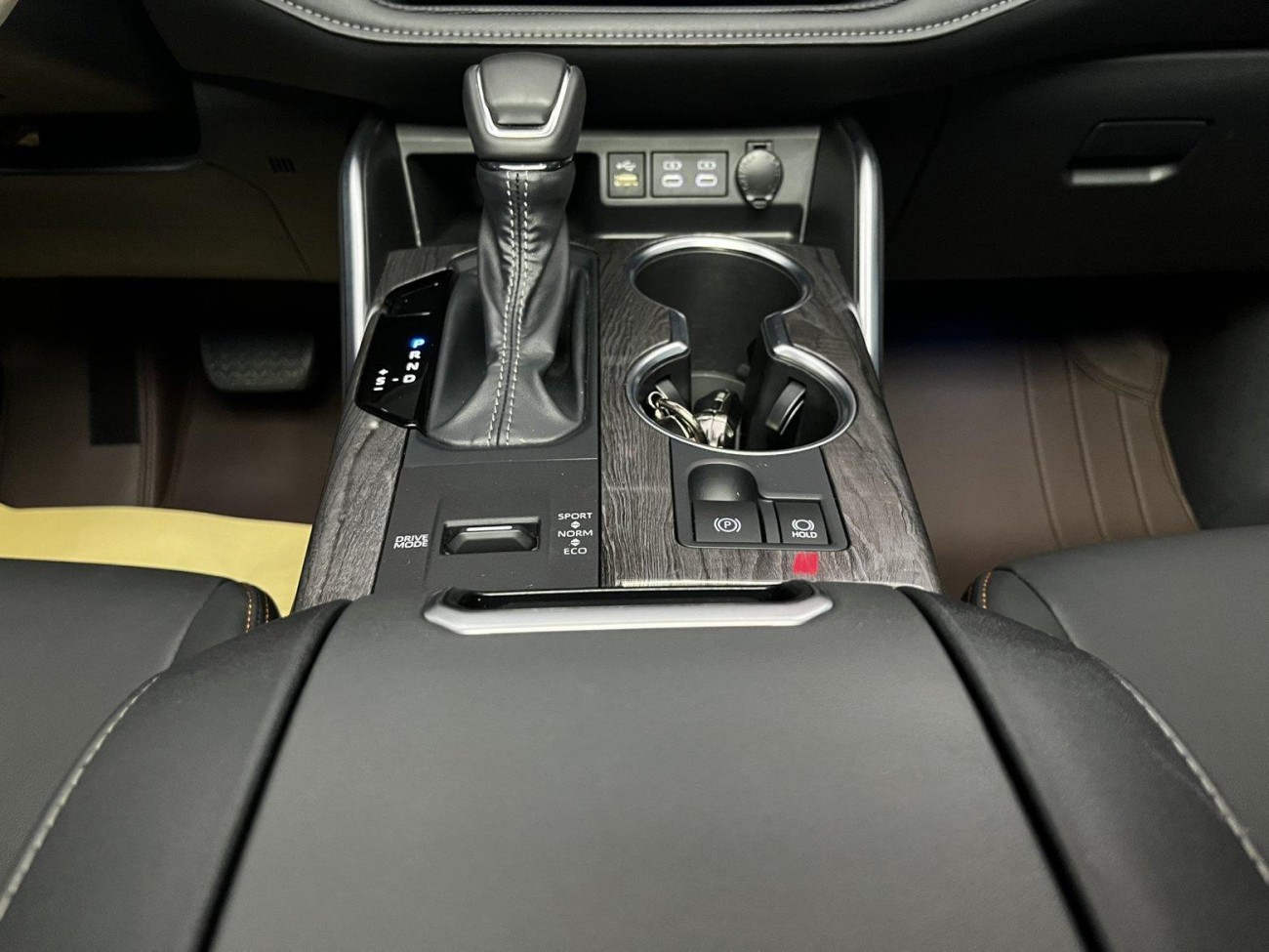Toyota Crown 2025