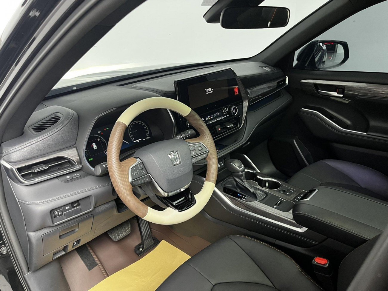 Toyota Crown 2025