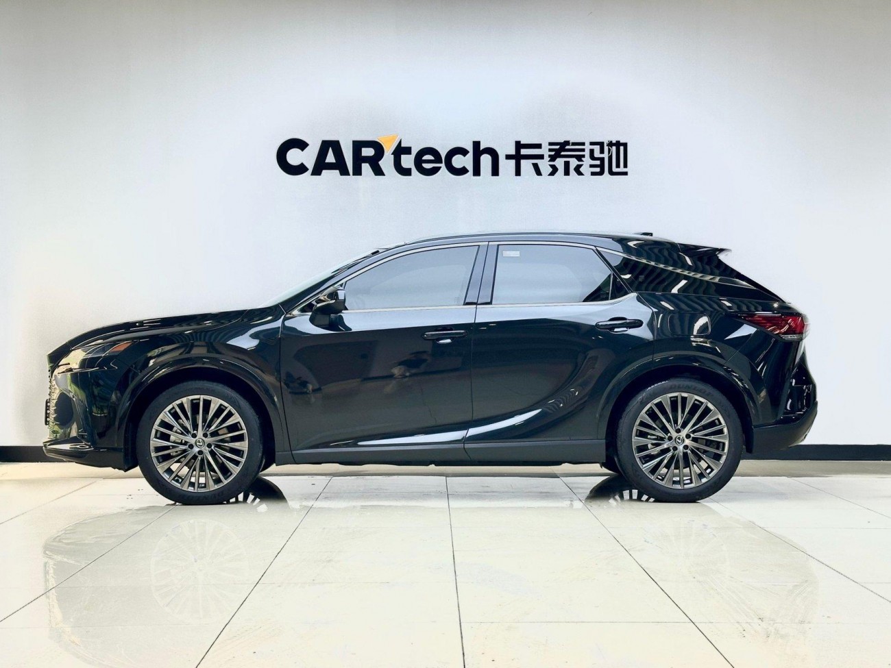 Lexus RX 350h 2025