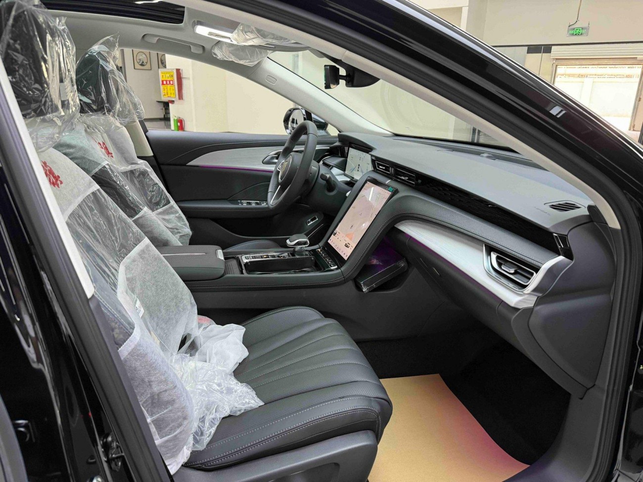 Hongqi H5 2026
