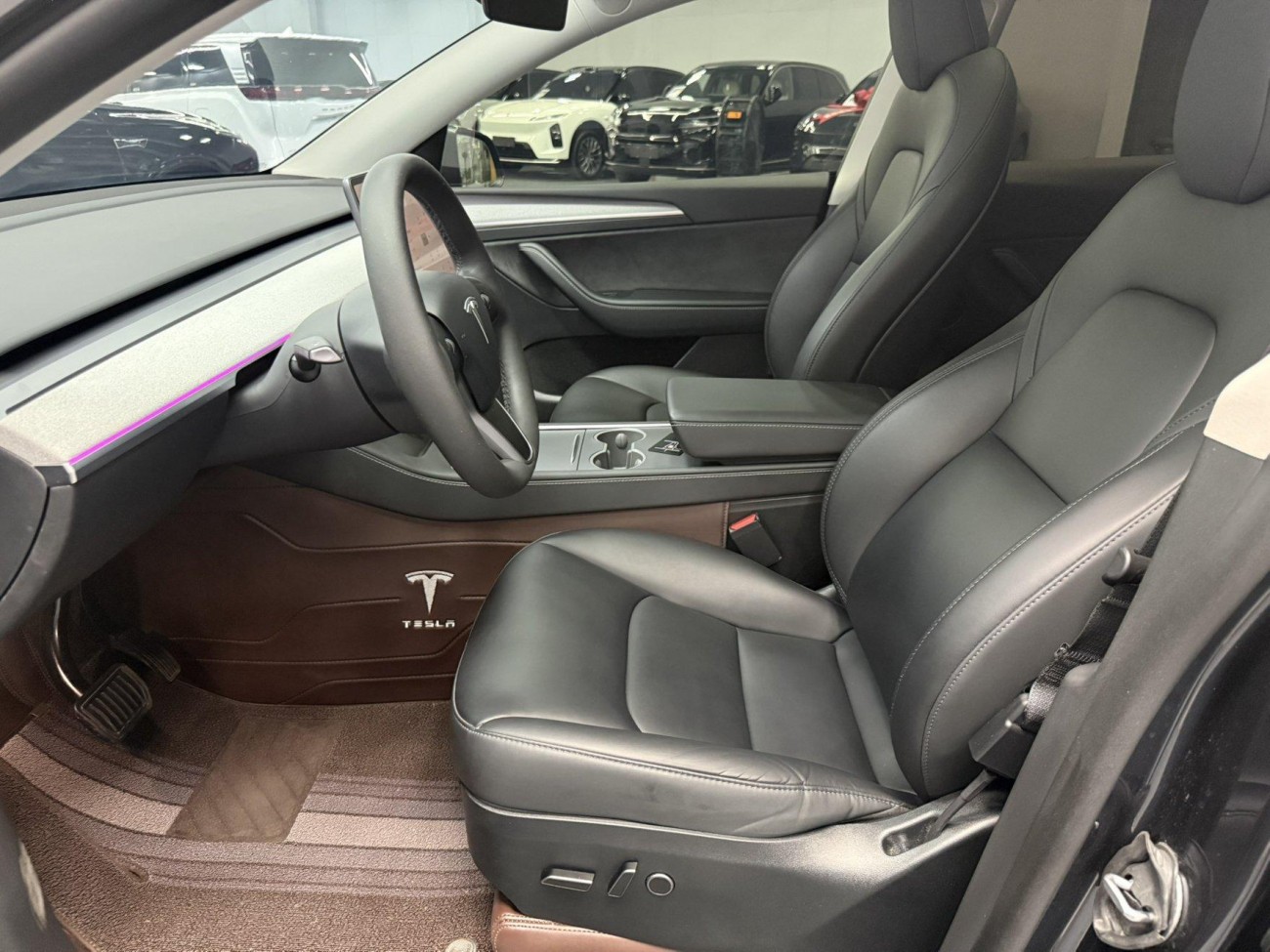 Tesla Model Y 2024
