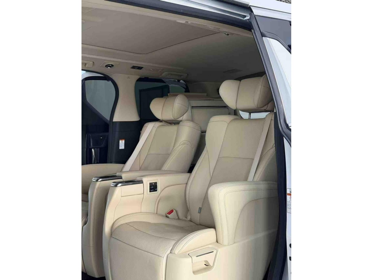 Toyota Alphard 2019