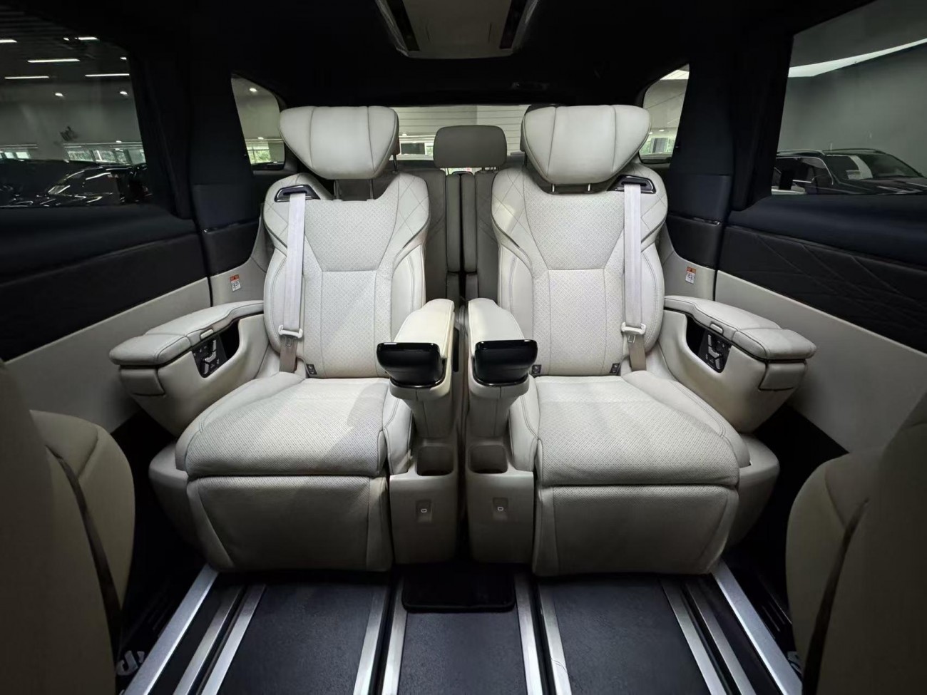 Toyota Alphard 2026