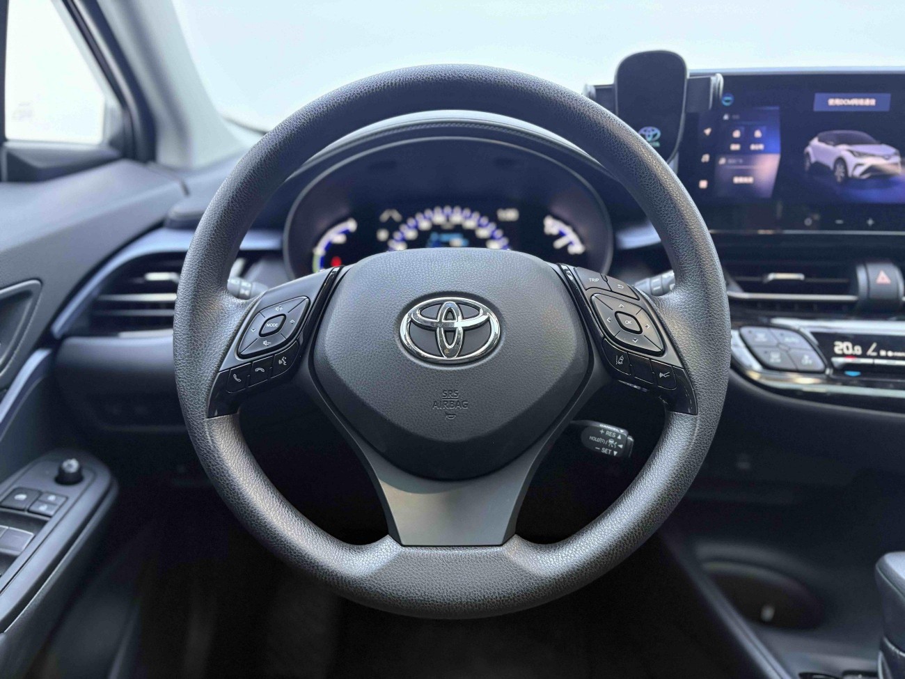 Toyota IZOA 2024