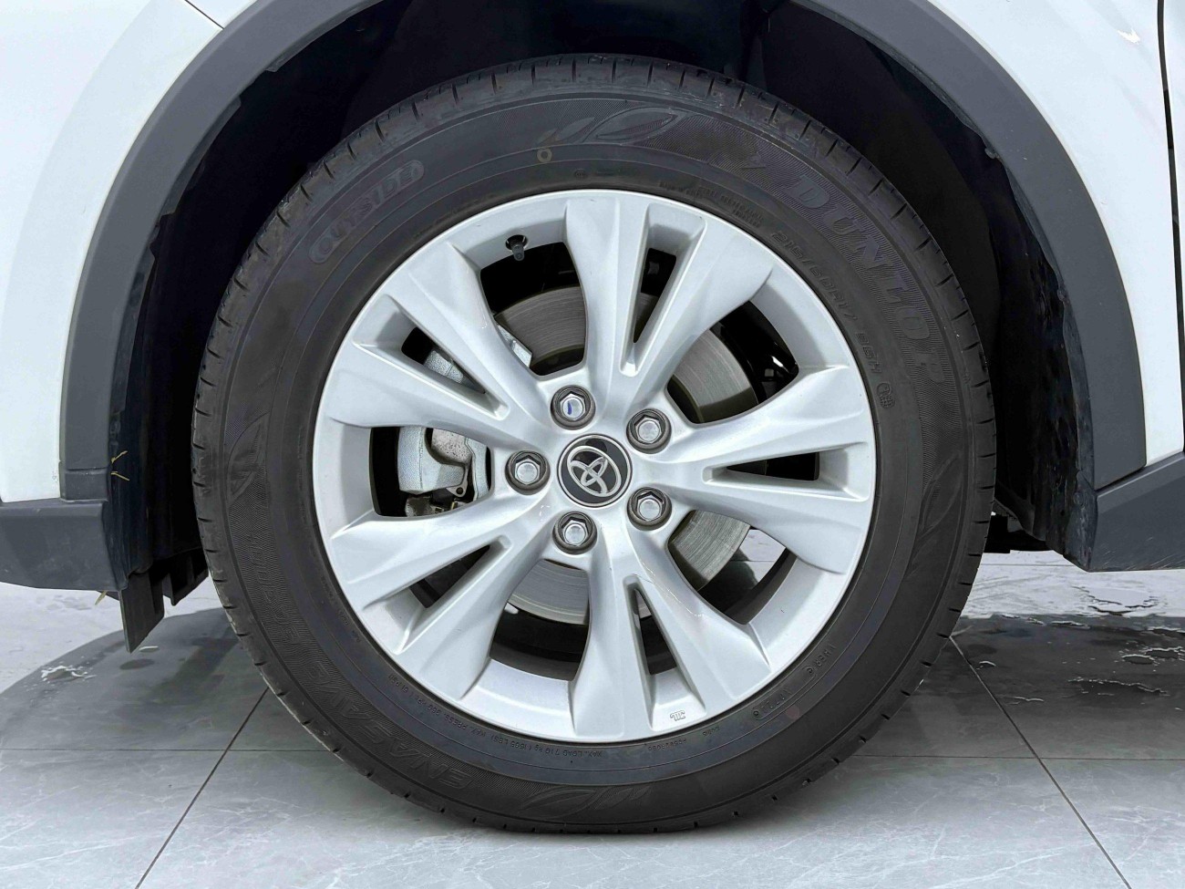 Toyota IZOA 2024